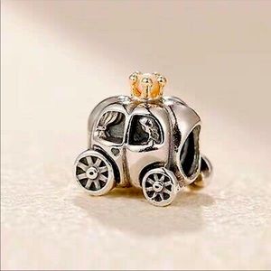 Pandora carriage